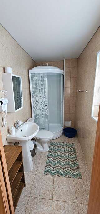 Гостиница Гольфстрим Сукко Трехместный номер в коттедже (1 этаж)-3